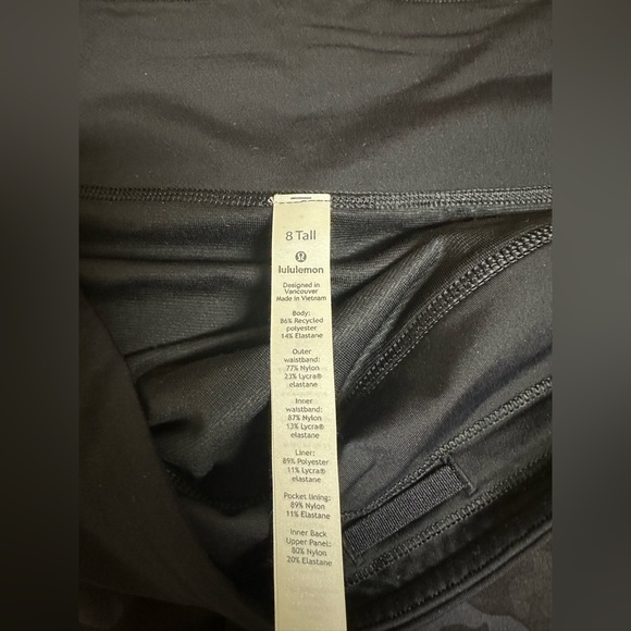 Lululemon Black Camo Speed Up Shorts Size 8 Tall - Picture 4 of 9